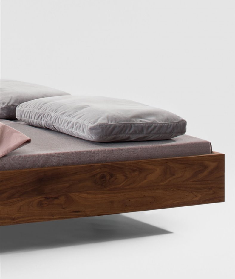 Designbed SimpleFloating BadHabits 1200x1500 1